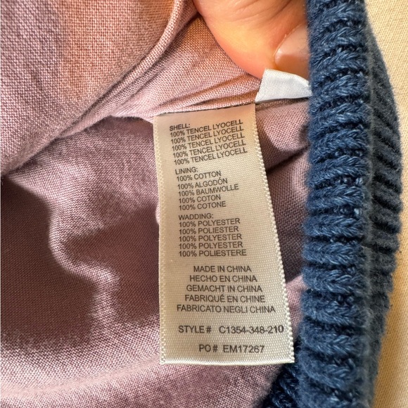 Cloth & Stone Chambray Quilted Denim Blue Jacket with Knit Sweater Sleeves - Picture 4 of 10